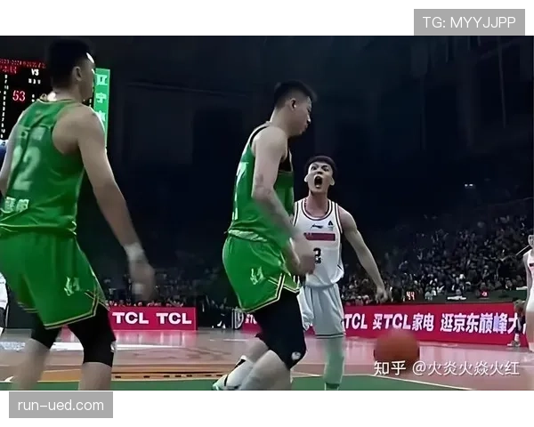 拉人犯规的细节判罚规则有哪些,裁判如何精准识别? 拉人犯规的细节判罚规则有哪些,裁判如何精准识别?